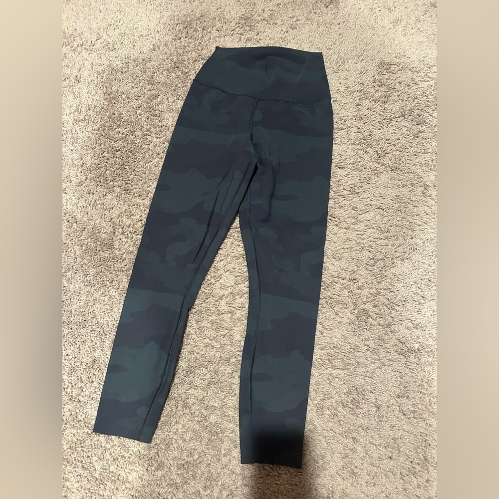 Alo High-Waist Camo
Vapor Legging